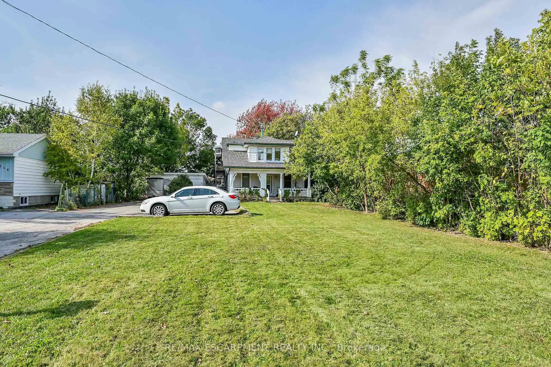 Photo 4 of 942 Upper Gage Avenue, Hamilton, Lawfield — HOMEH