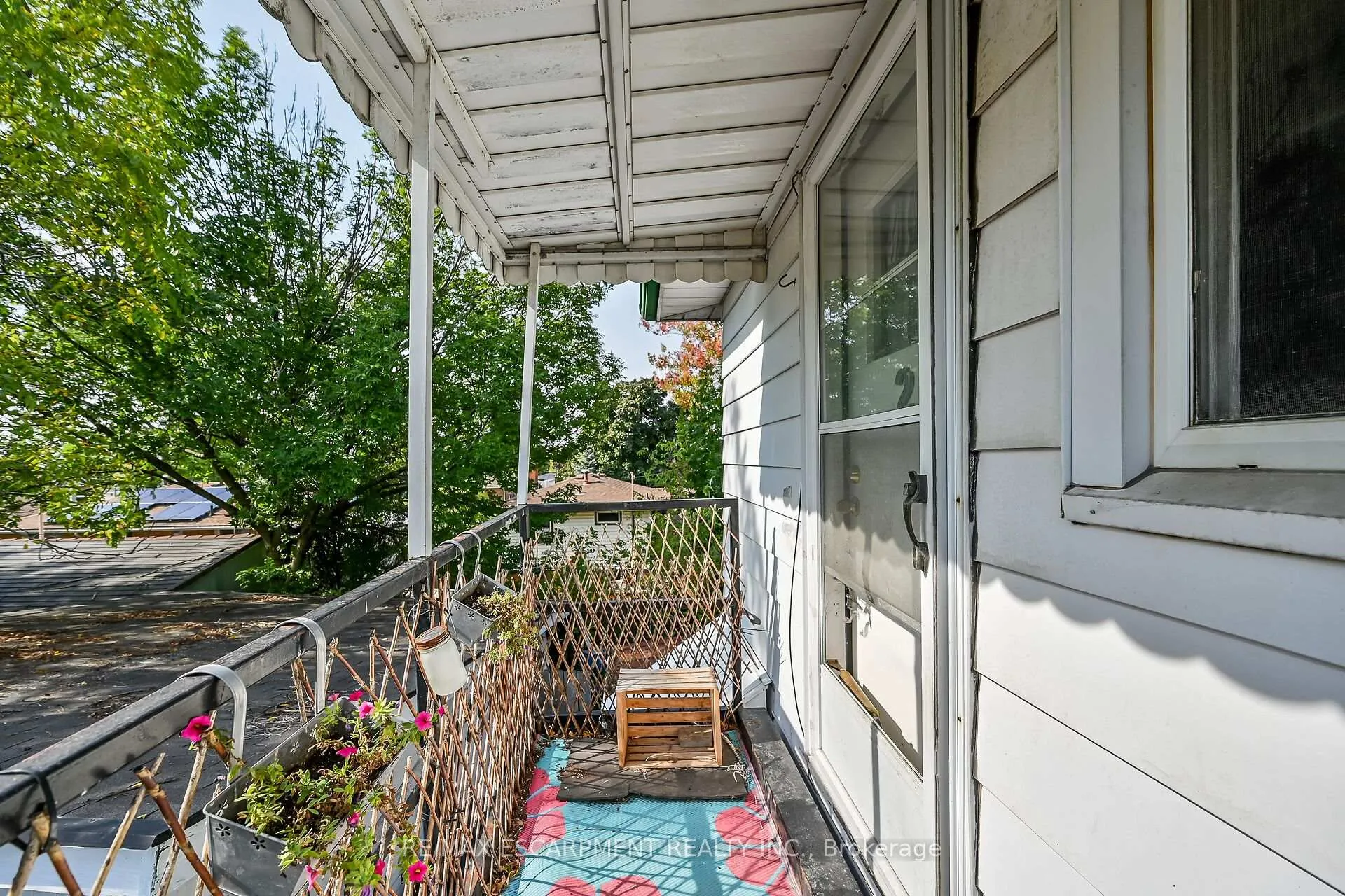 Photo 32 of 942 Upper Gage Avenue, Hamilton, Lawfield — HOMEH