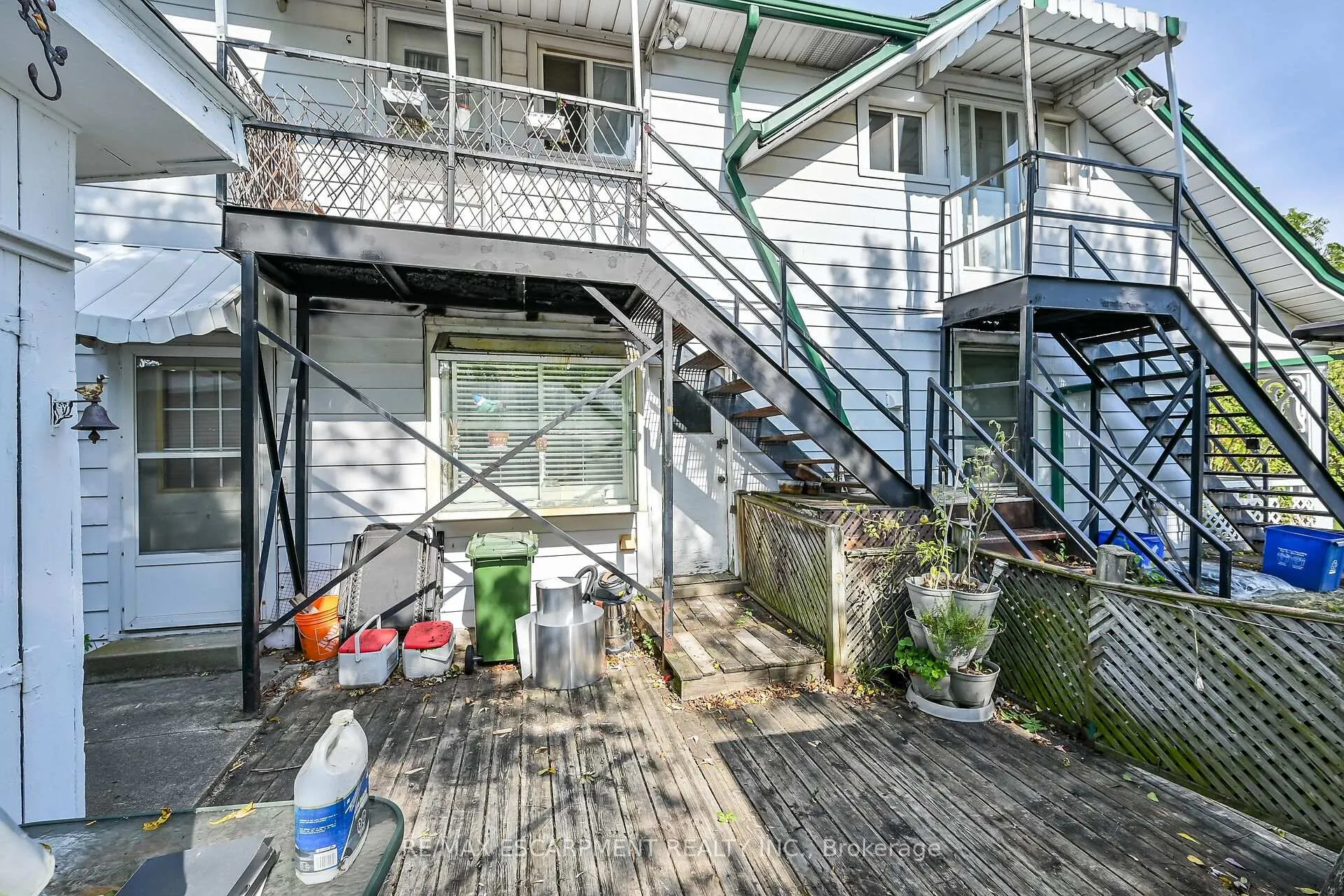 Photo 36 of 942 Upper Gage Avenue, Hamilton, Lawfield — HOMEH