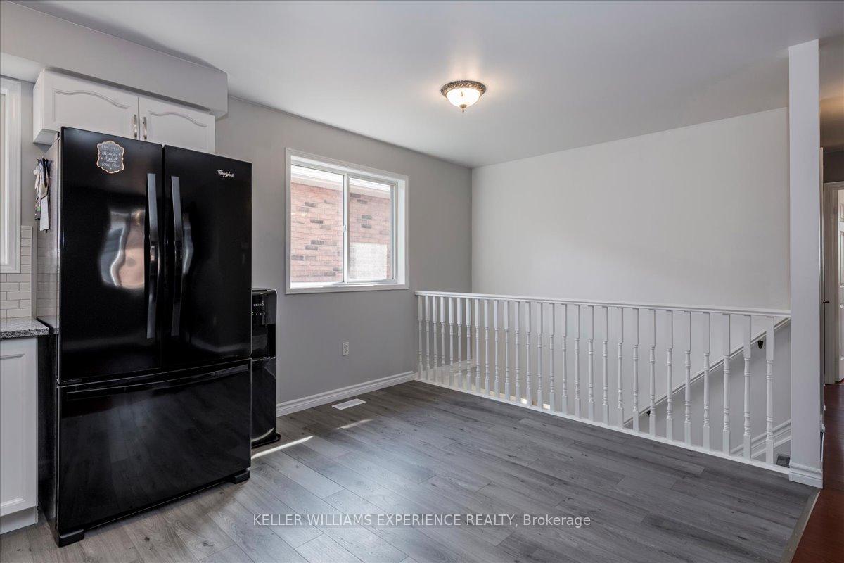 Photo 7 of 74 Sundew Drive, Barrie, Holly — HOMEH