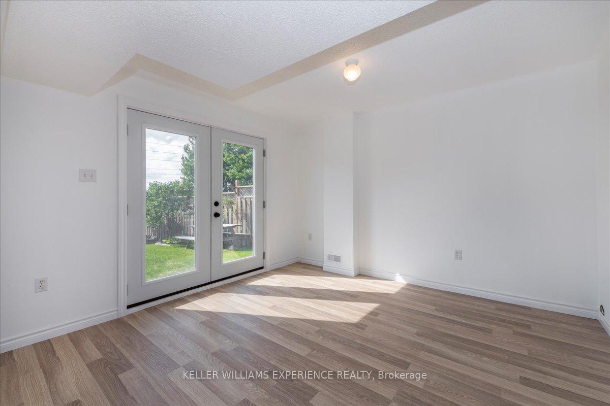 Photo 21 of 74 Sundew Drive, Barrie, Holly — HOMEH