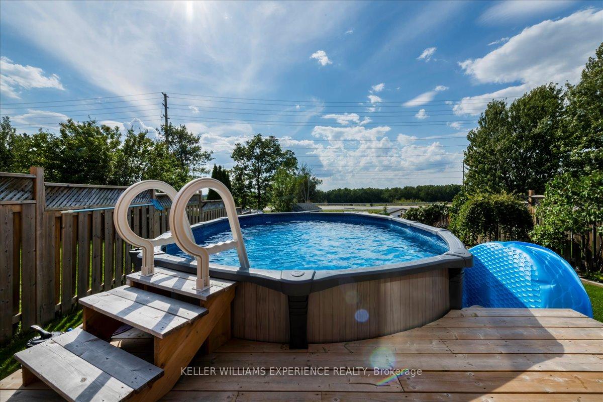 Photo 19 of 74 Sundew Drive, Barrie, Holly — HOMEH
