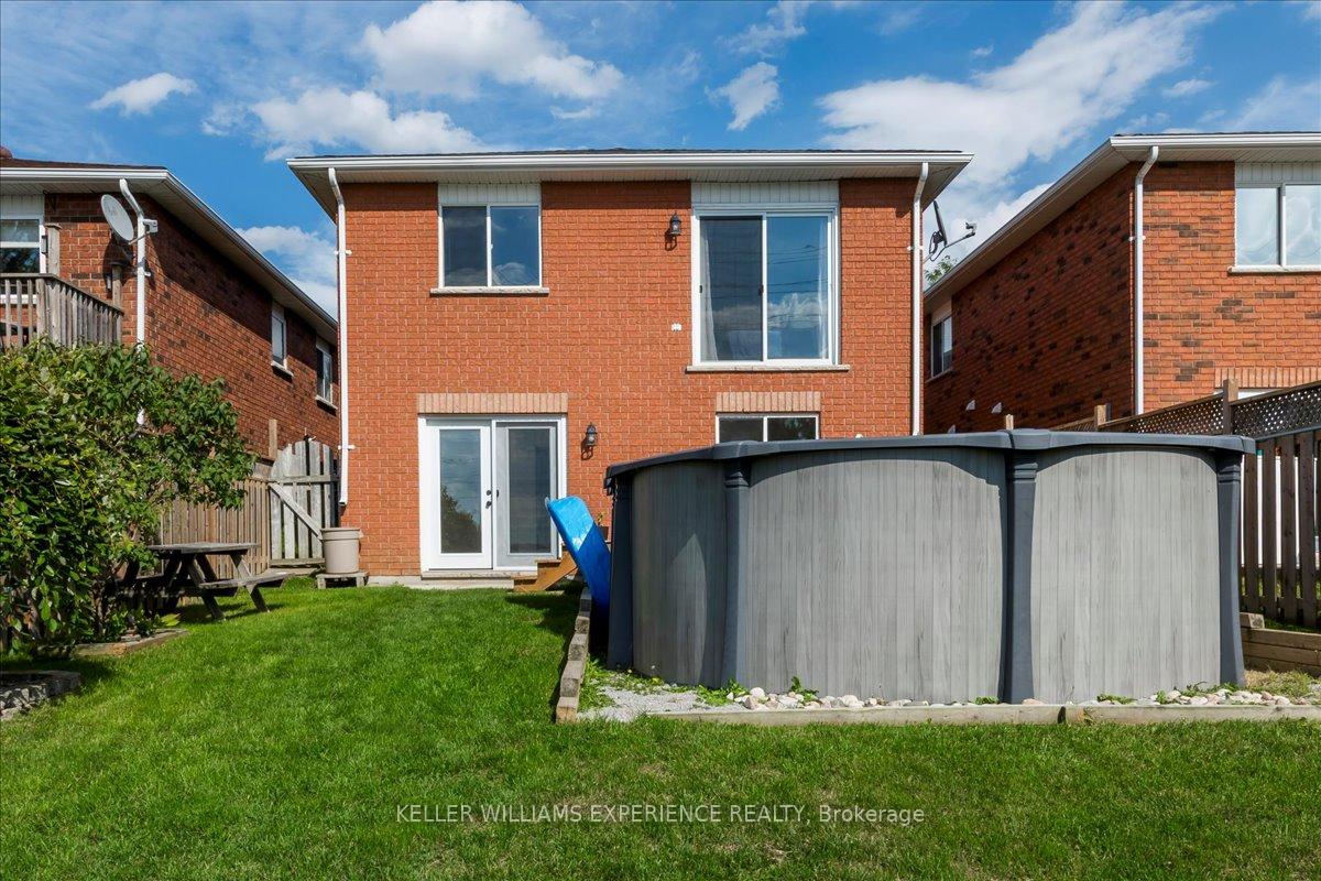 Photo 22 of 74 Sundew Drive, Barrie, Holly — HOMEH