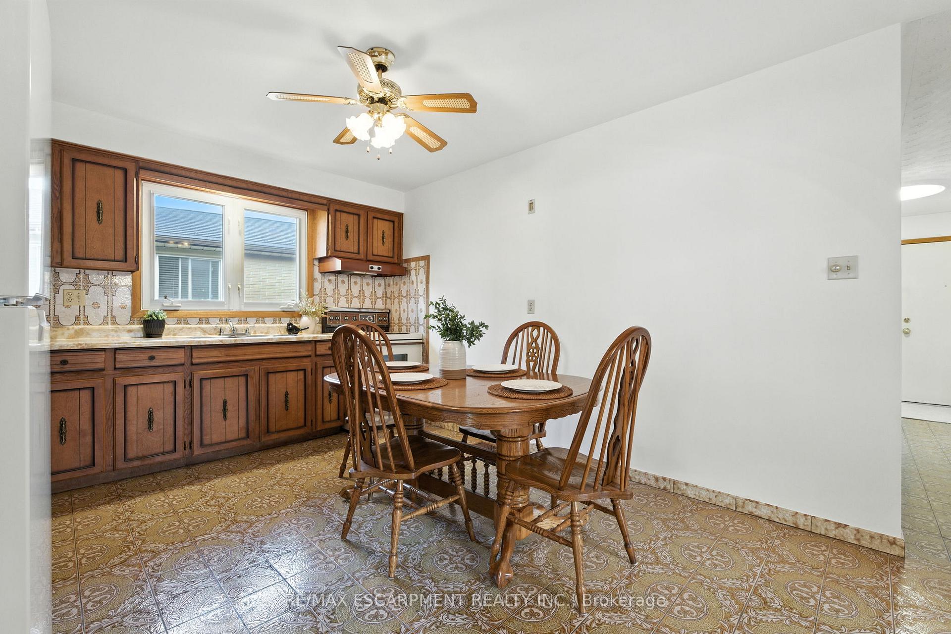 Photo 13 of 100 Taymall Street, Hamilton, Templemead — HOMEH