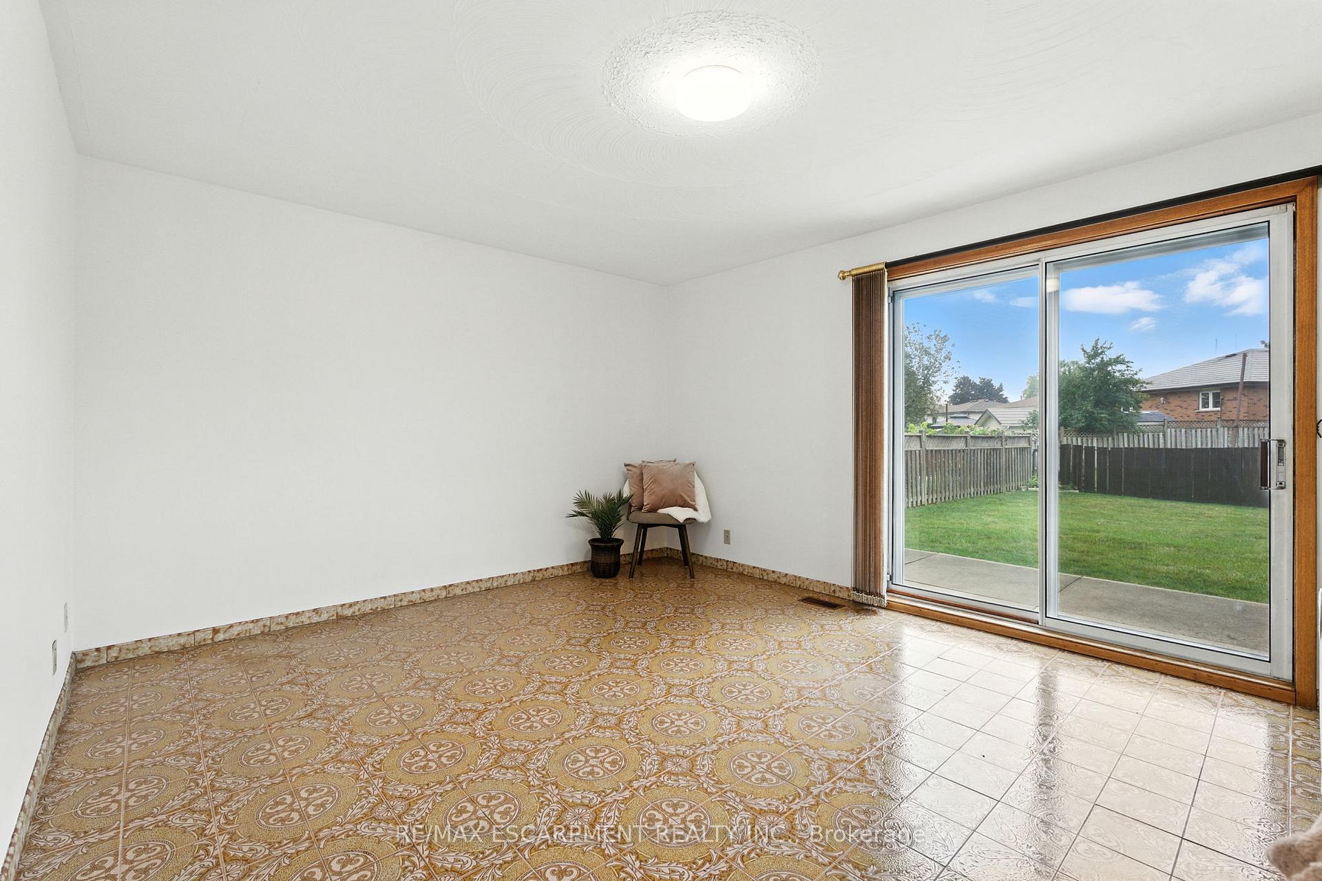 Photo 32 of 100 Taymall Street, Hamilton, Templemead — HOMEH