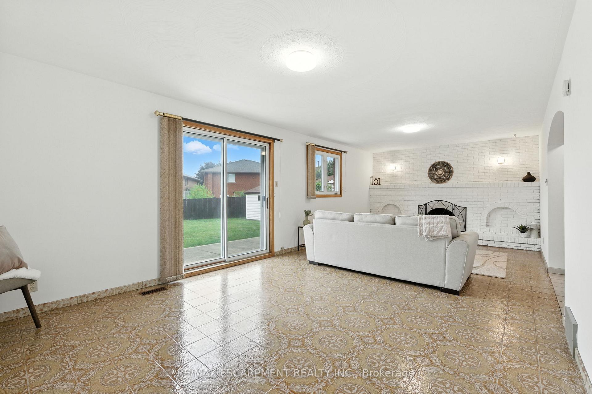 Photo 33 of 100 Taymall Street, Hamilton, Templemead — HOMEH