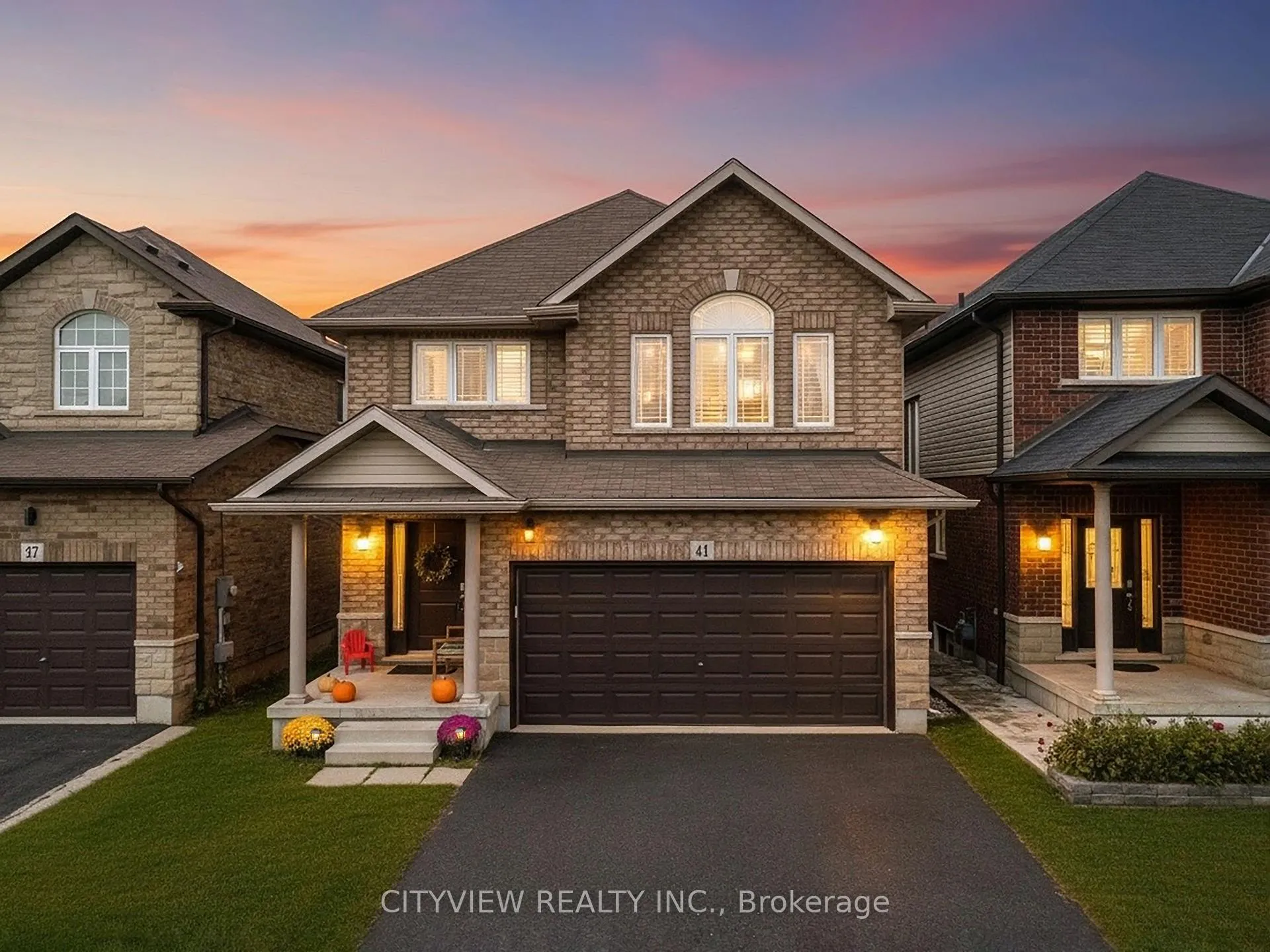 Front of 41 Bellagio Avenue