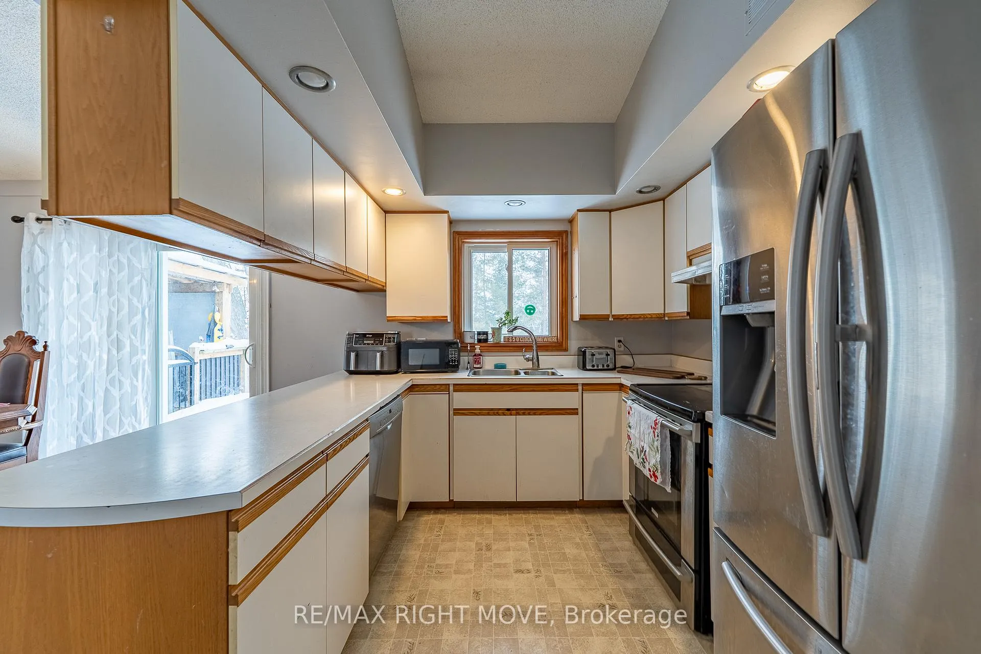 Photo 12 of 2776 Mary Street, Ramara, Brechin — HOMEH