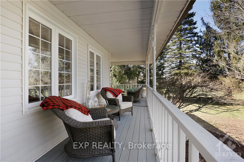 Photo 3 of 8286 Rodney Farm Drive, Ottawa, Osgoode Twp North of Reg Rd 6 — HOMEH