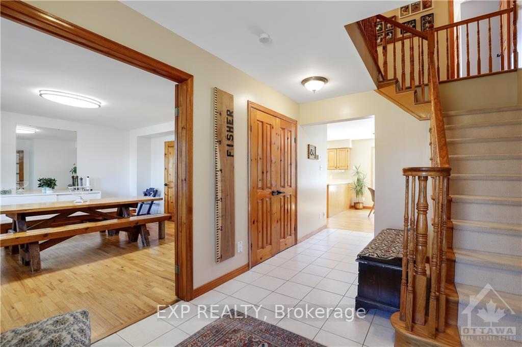 Photo 6 of 8286 Rodney Farm Drive, Ottawa, Osgoode Twp North of Reg Rd 6 — HOMEH