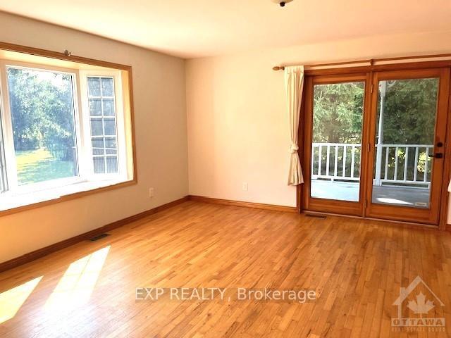 Photo 9 of 8286 Rodney Farm Drive, Ottawa, Osgoode Twp North of Reg Rd 6 — HOMEH