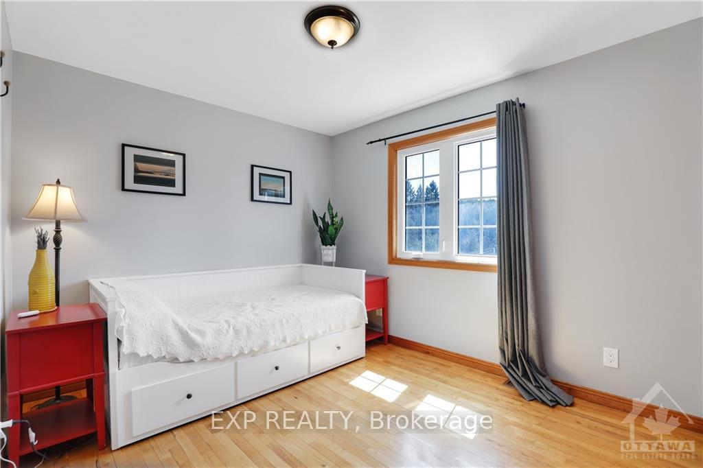 Photo 14 of 8286 Rodney Farm Drive, Ottawa, Osgoode Twp North of Reg Rd 6 — HOMEH