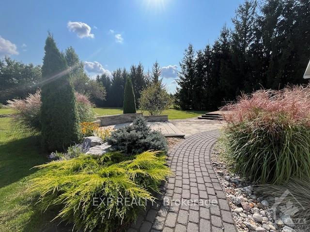 Photo 26 of 8286 Rodney Farm Drive, Ottawa, Osgoode Twp North of Reg Rd 6 — HOMEH