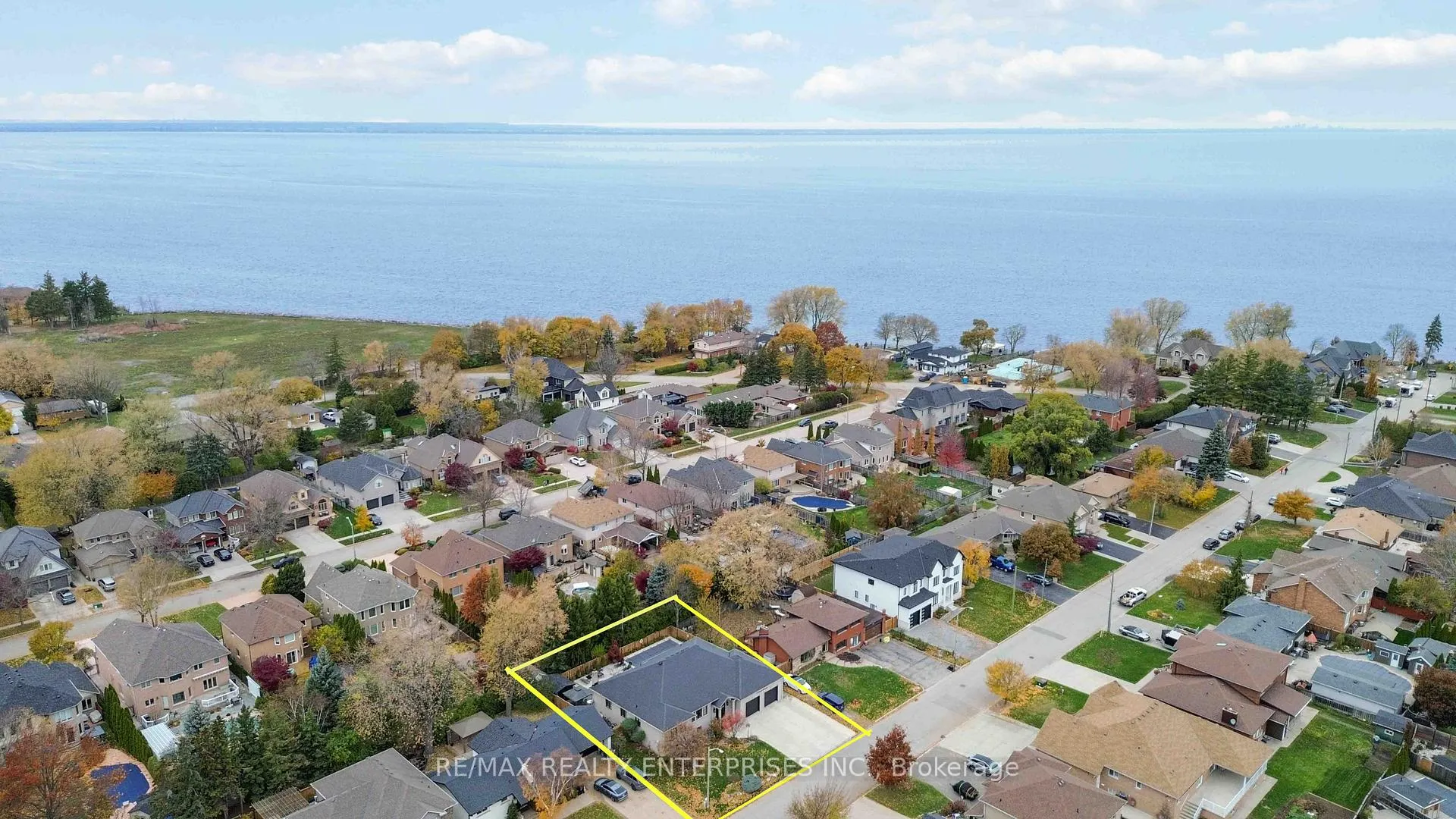 Photo 2 of 59 Creanona Boulevard, Hamilton, Winona Park — HOMEH