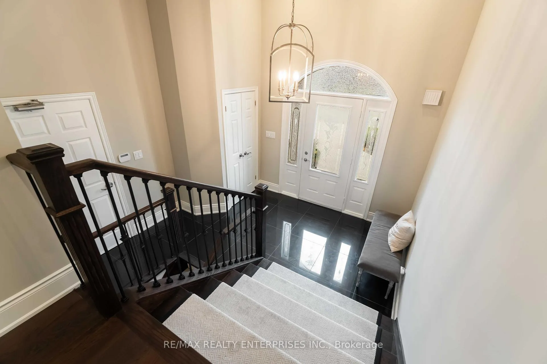 Photo 6 of 59 Creanona Boulevard, Hamilton, Winona Park — HOMEH