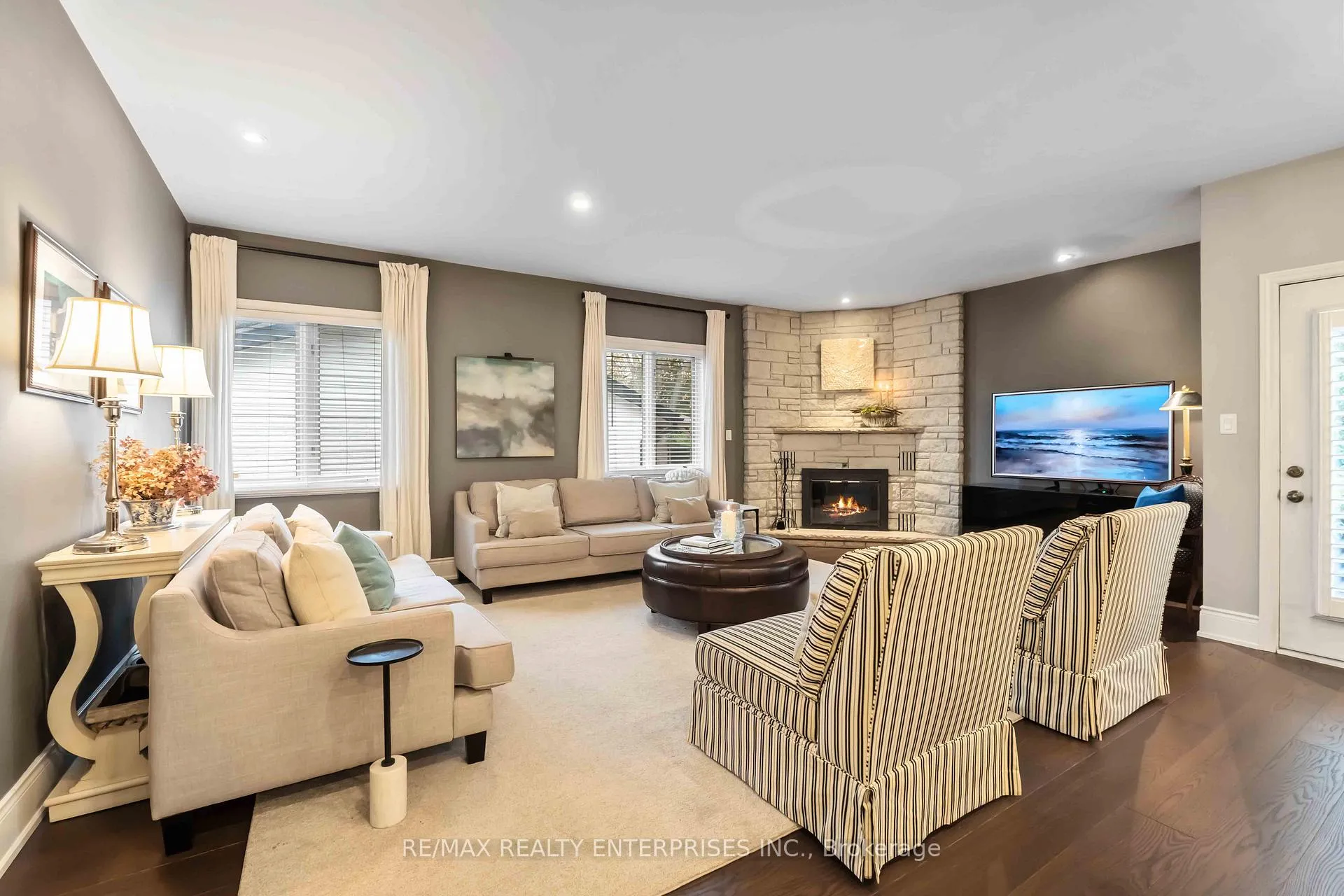 Photo 13 of 59 Creanona Boulevard, Hamilton, Winona Park — HOMEH