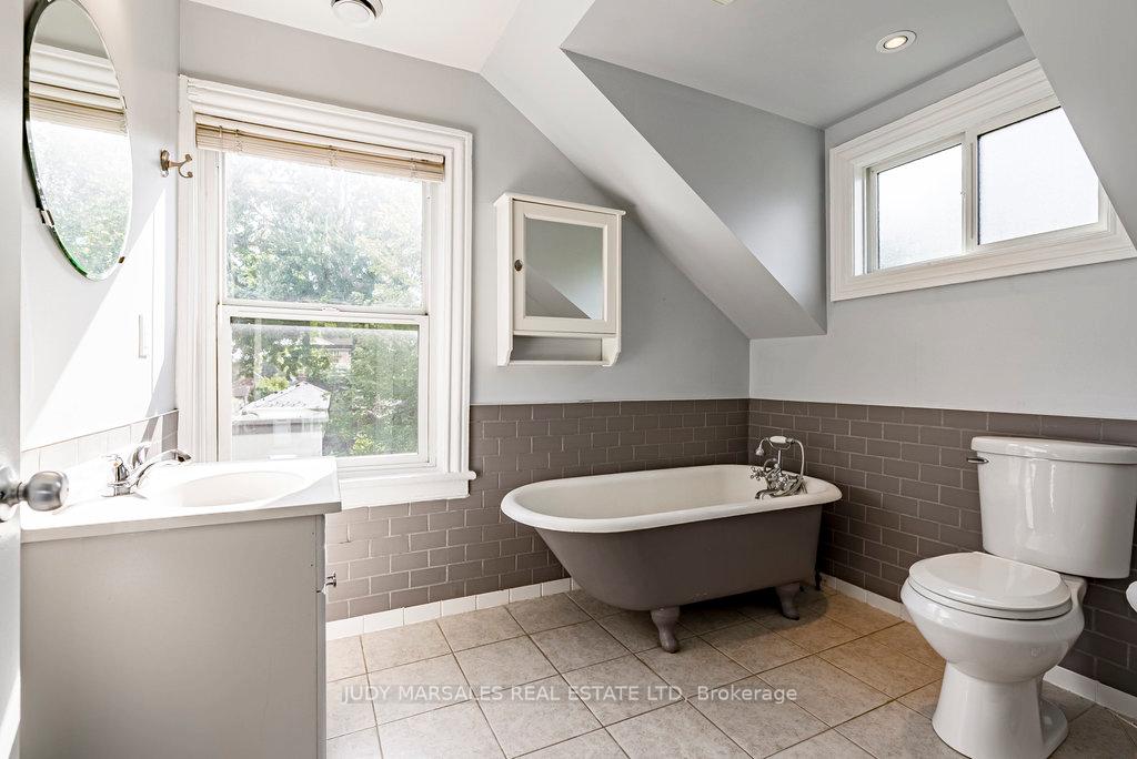 Photo 33 of 499 Hughson Street N, Hamilton, North End — HOMEH