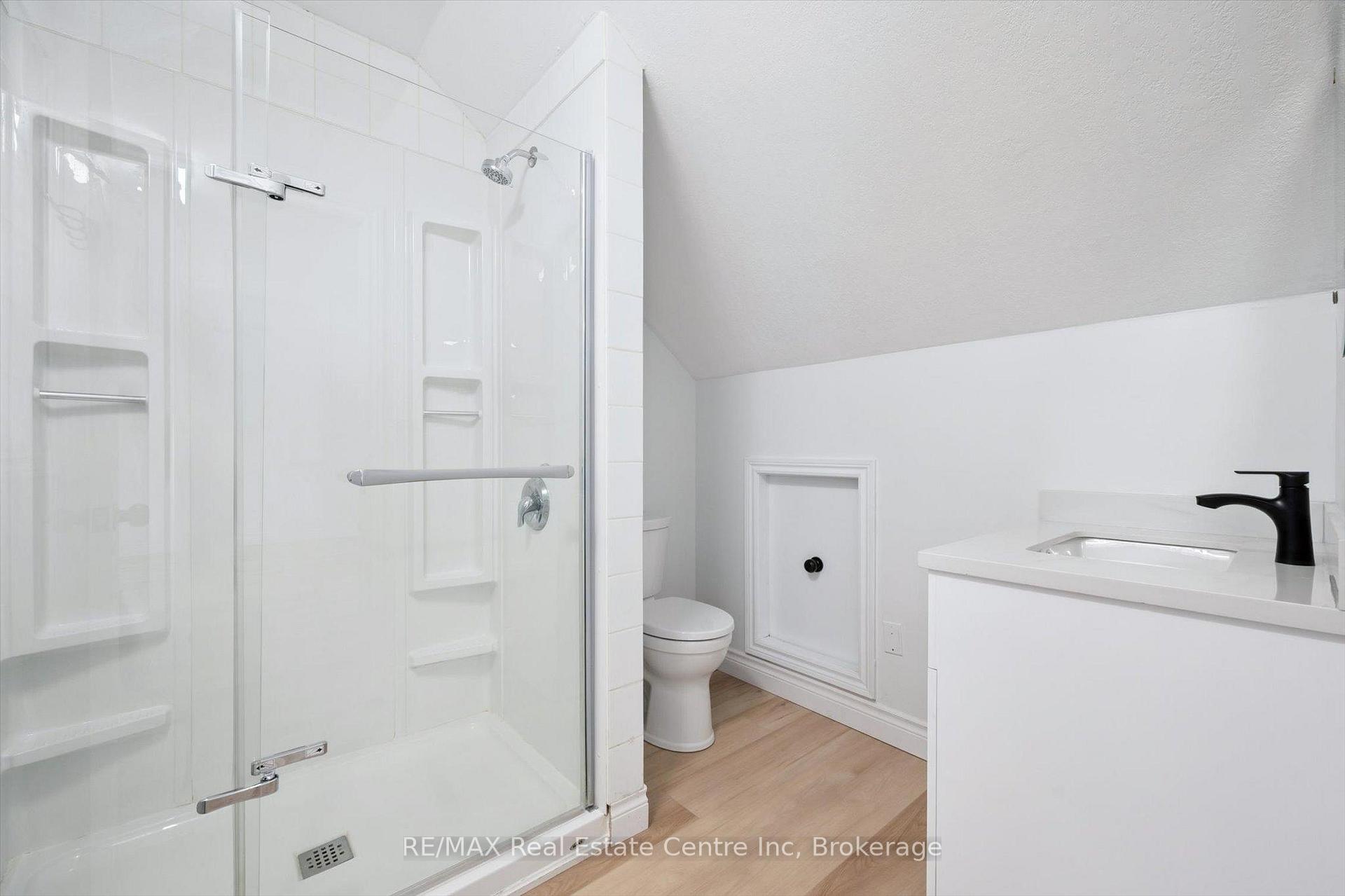 Photo 19 of 4 Carrington Place, Guelph, Kortright West — HOMEH