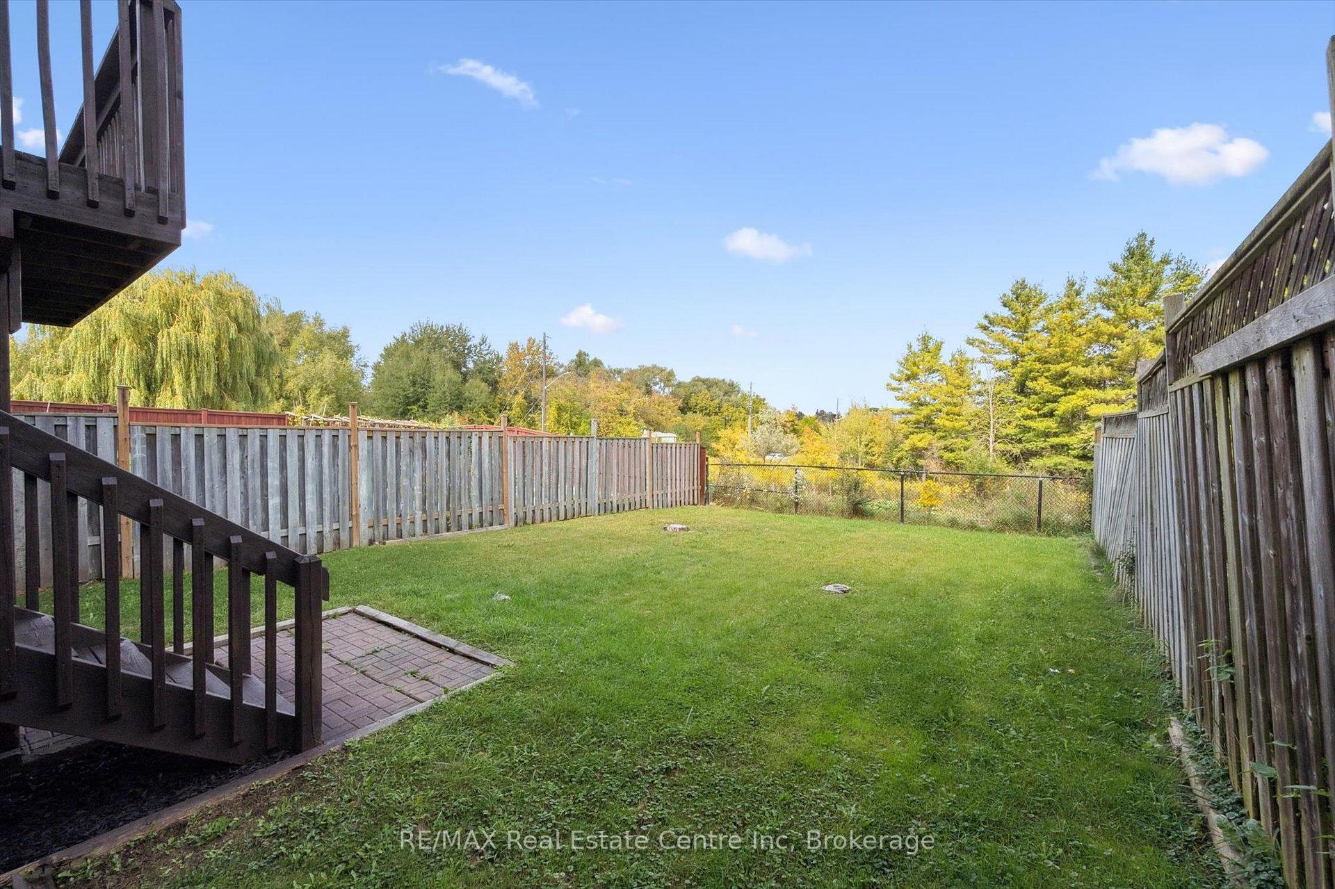 Photo 24 of 4 Carrington Place, Guelph, Kortright West — HOMEH