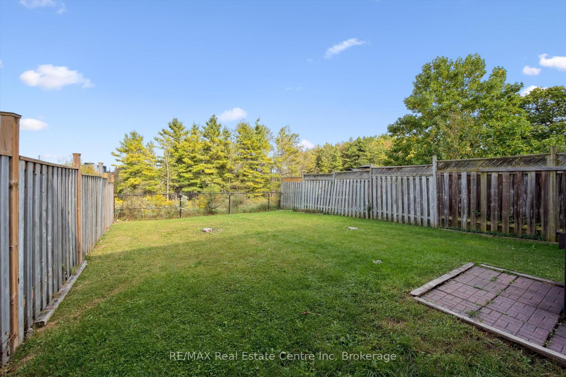 Photo 25 of 4 Carrington Place, Guelph, Kortright West — HOMEH