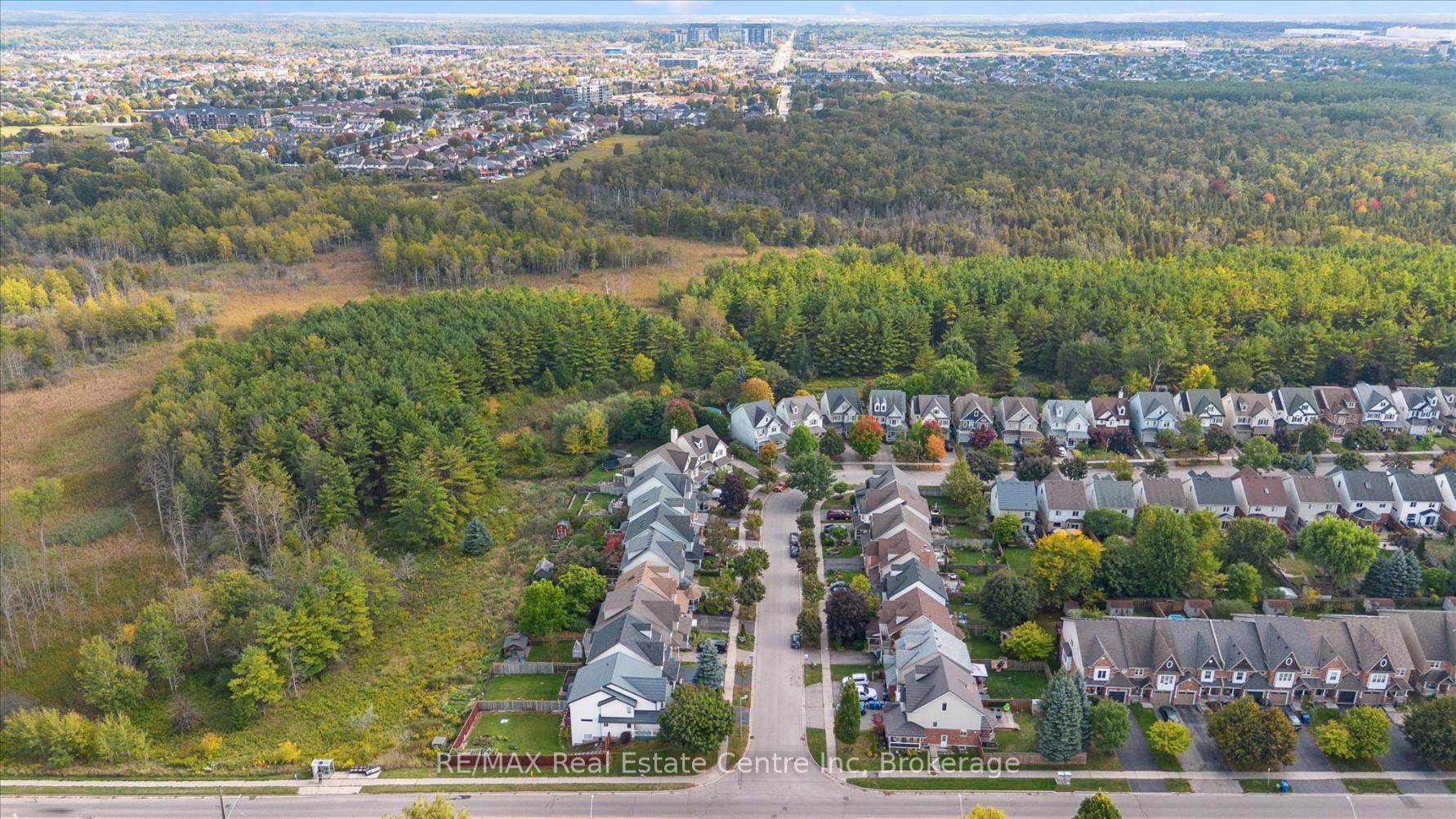 Photo 26 of 4 Carrington Place, Guelph, Kortright West — HOMEH