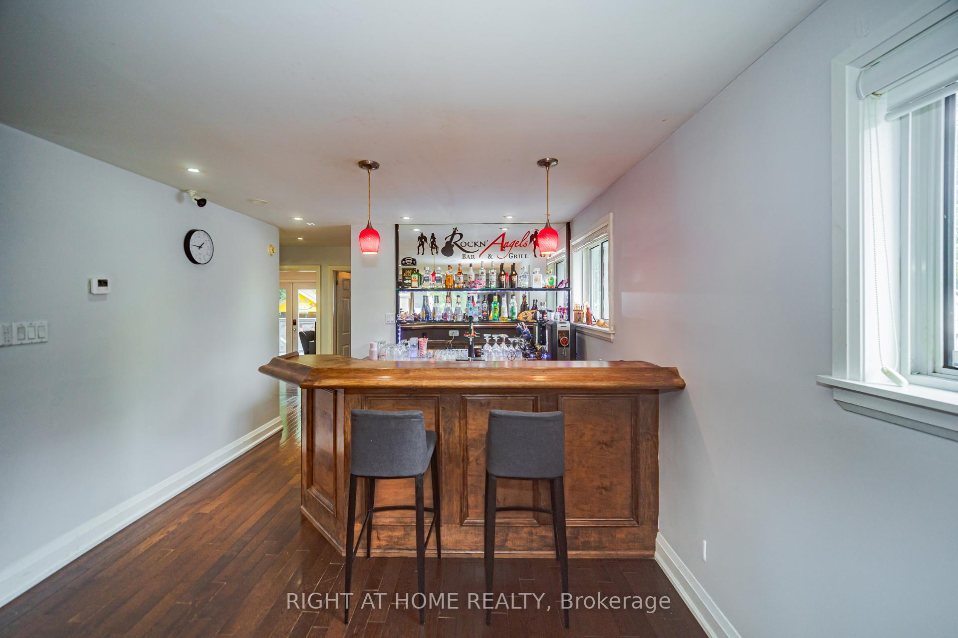 Photo 23 of 4 Devins Drive, Aurora, Aurora Heights — HOMEH