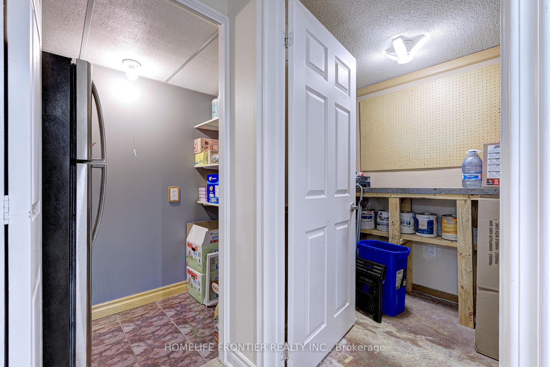 Photo 21 of 358 Woodlawn Crescent, Milton, Bronte Meadows — HOMEH