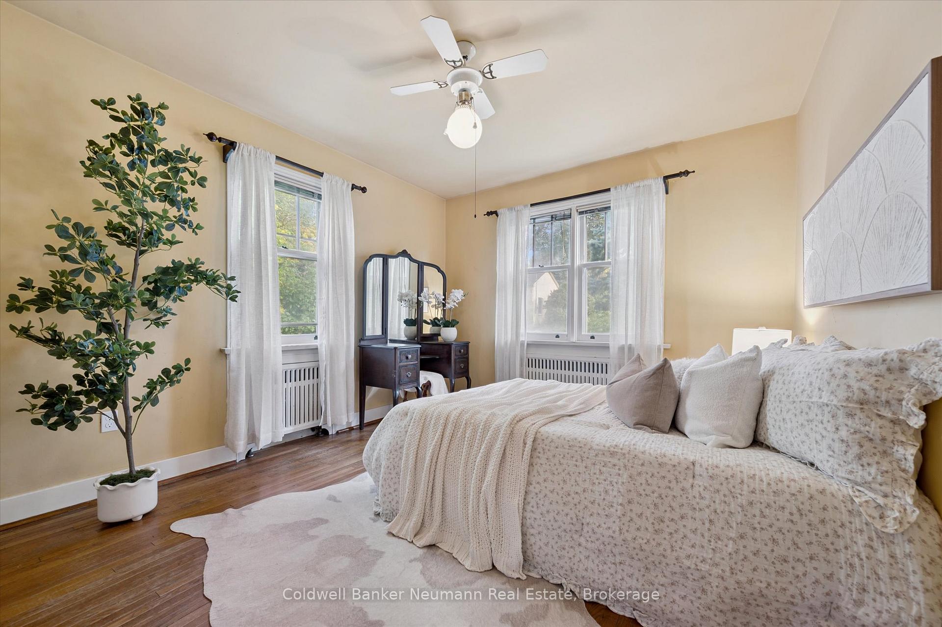 Photo 13 of 26 Bagot Street, Guelph, Junction/Onward Willow — HOMEH