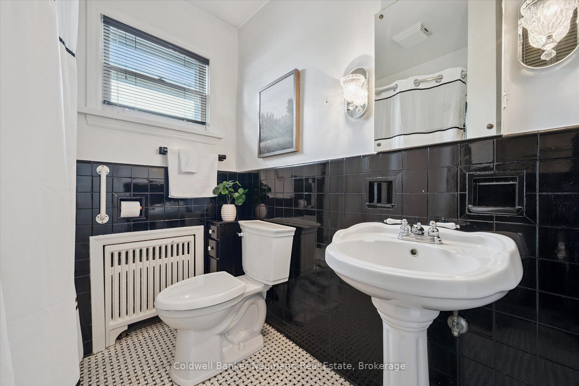 Photo 16 of 26 Bagot Street, Guelph, Junction/Onward Willow — HOMEH
