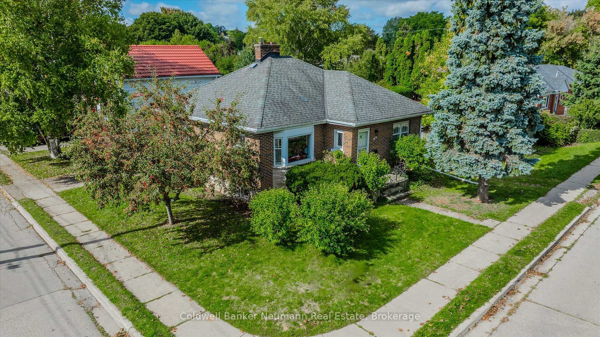 Photo 43 of 26 Bagot Street, Guelph, Junction/Onward Willow — HOMEH