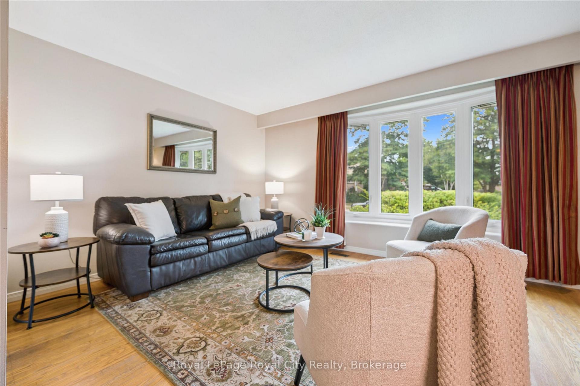 Photo 25 of 47 Argyle Drive, Guelph, Dovercliffe Park/Old University — HOMEH
