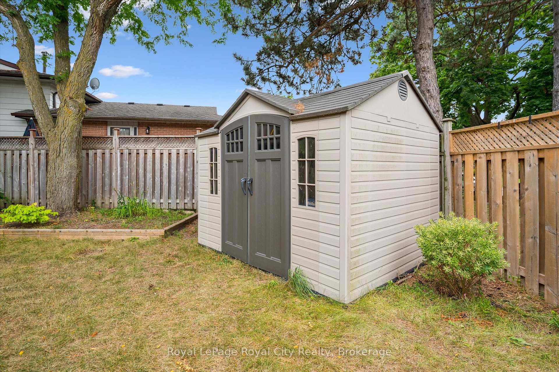 Photo 45 of 47 Argyle Drive, Guelph, Dovercliffe Park/Old University — HOMEH