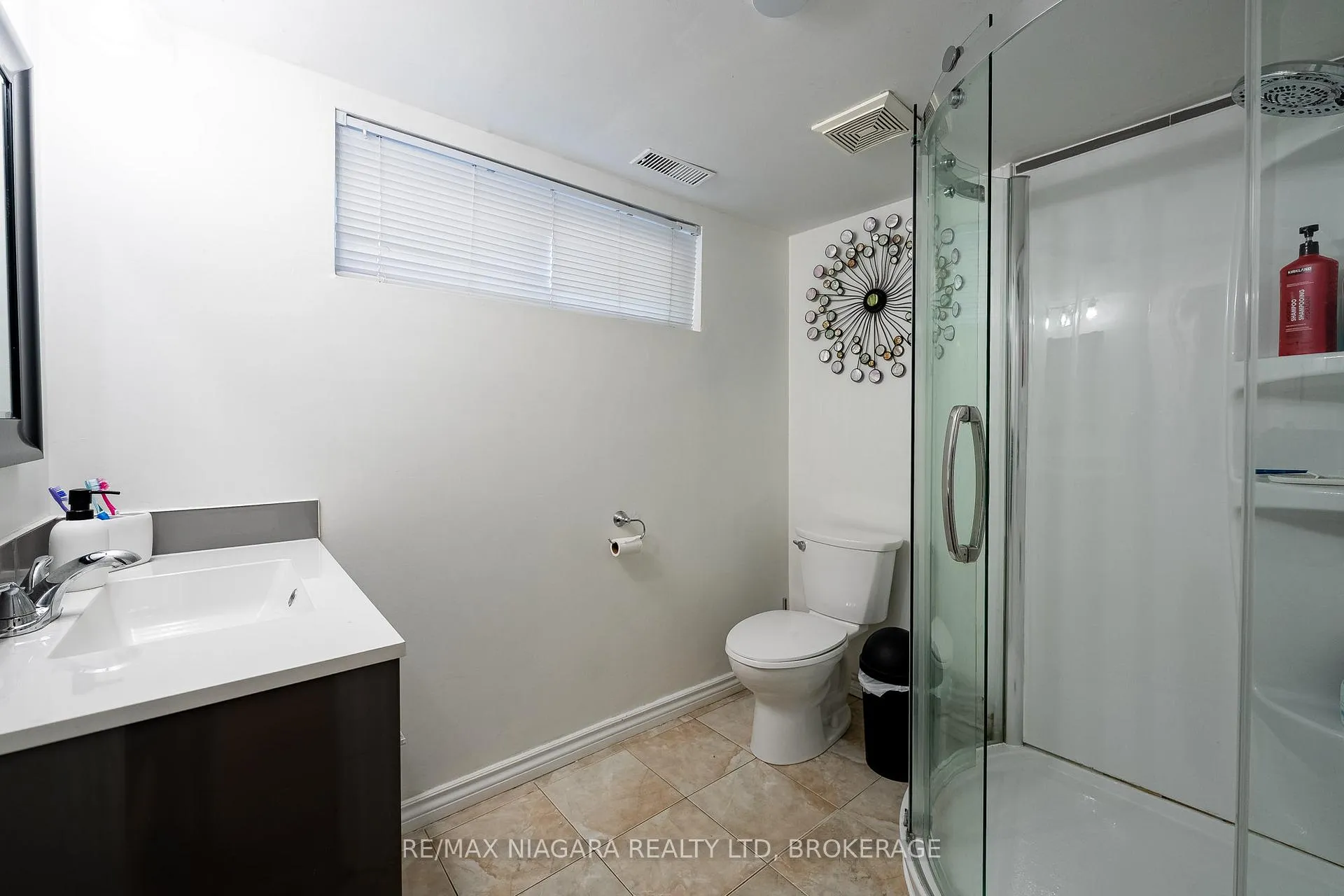 Photo 13 of 63 Moffatt Street, St. Catharines, Oakdale — HOMEH