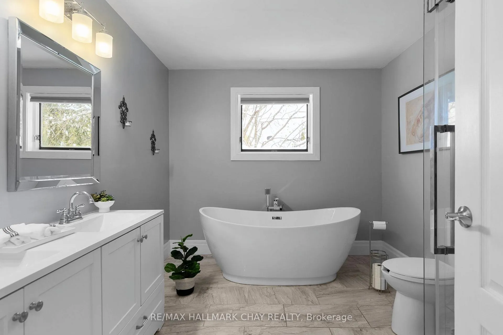 Photo 23 of 78 Twmarc Avenue, Brock, Beaverton — HOMEH