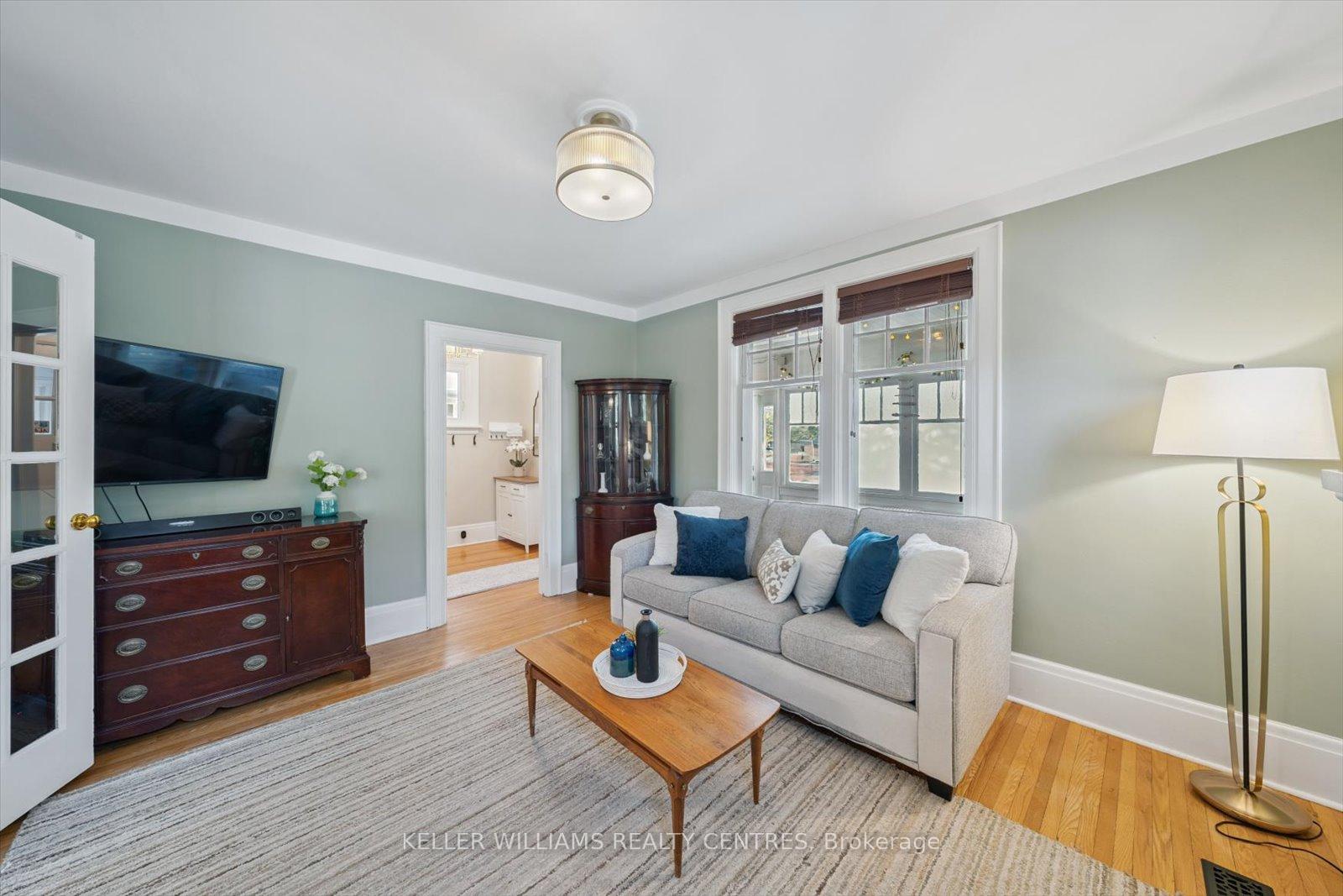 Photo 4 of 591 Woolwich Street, Guelph, Exhibition Park — HOMEH