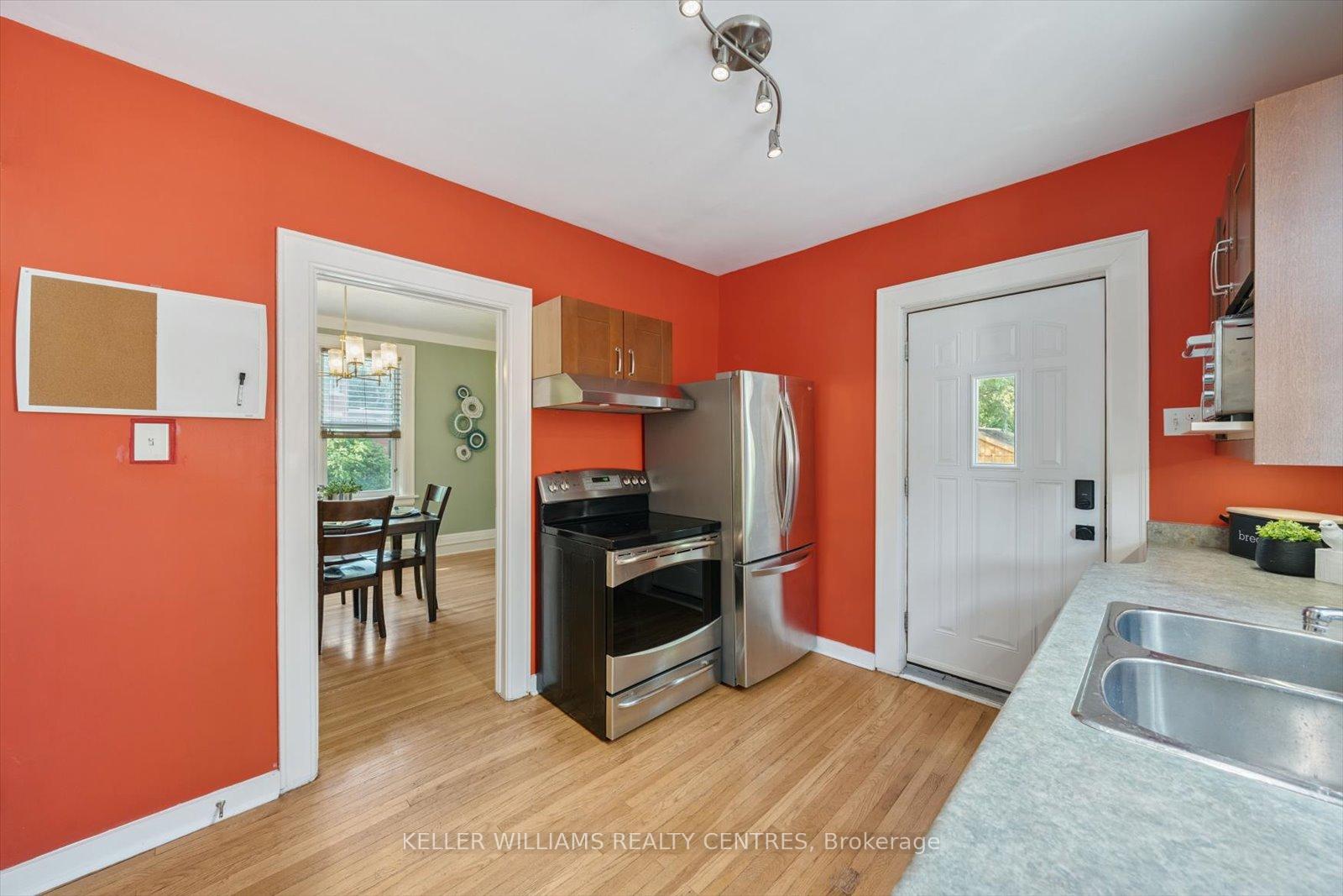Photo 10 of 591 Woolwich Street, Guelph, Exhibition Park — HOMEH