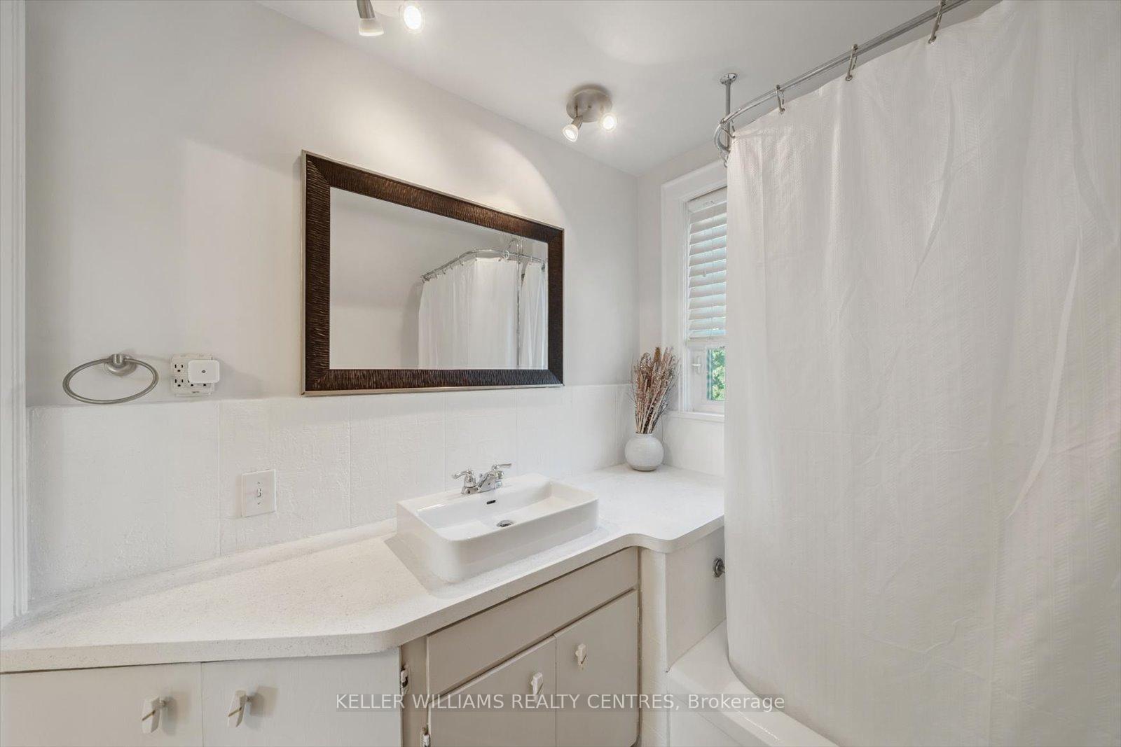 Photo 16 of 591 Woolwich Street, Guelph, Exhibition Park — HOMEH