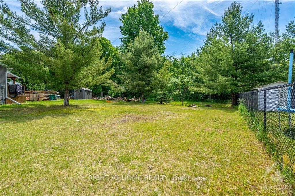 Photo 21 of 6738 Chris Tierney, Ottawa, Osgoode Twp North of Reg Rd 6 — HOMEH