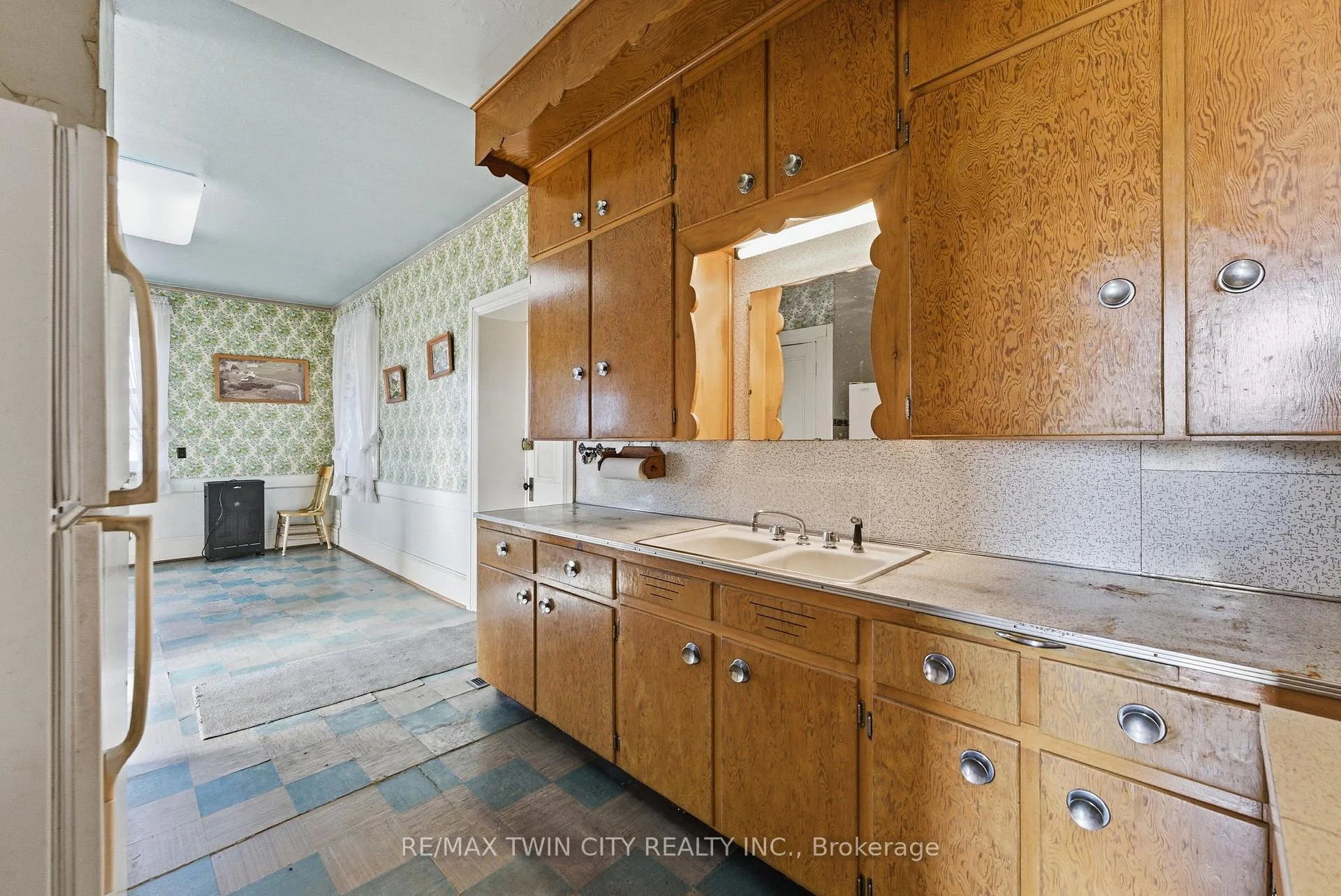 Photo 13 of 1804 Gore Road, Hamilton, Rural Flamborough — HOMEH