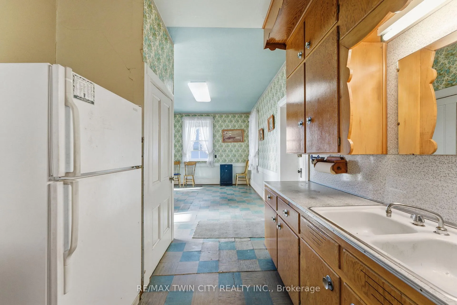 Photo 14 of 1804 Gore Road, Hamilton, Rural Flamborough — HOMEH