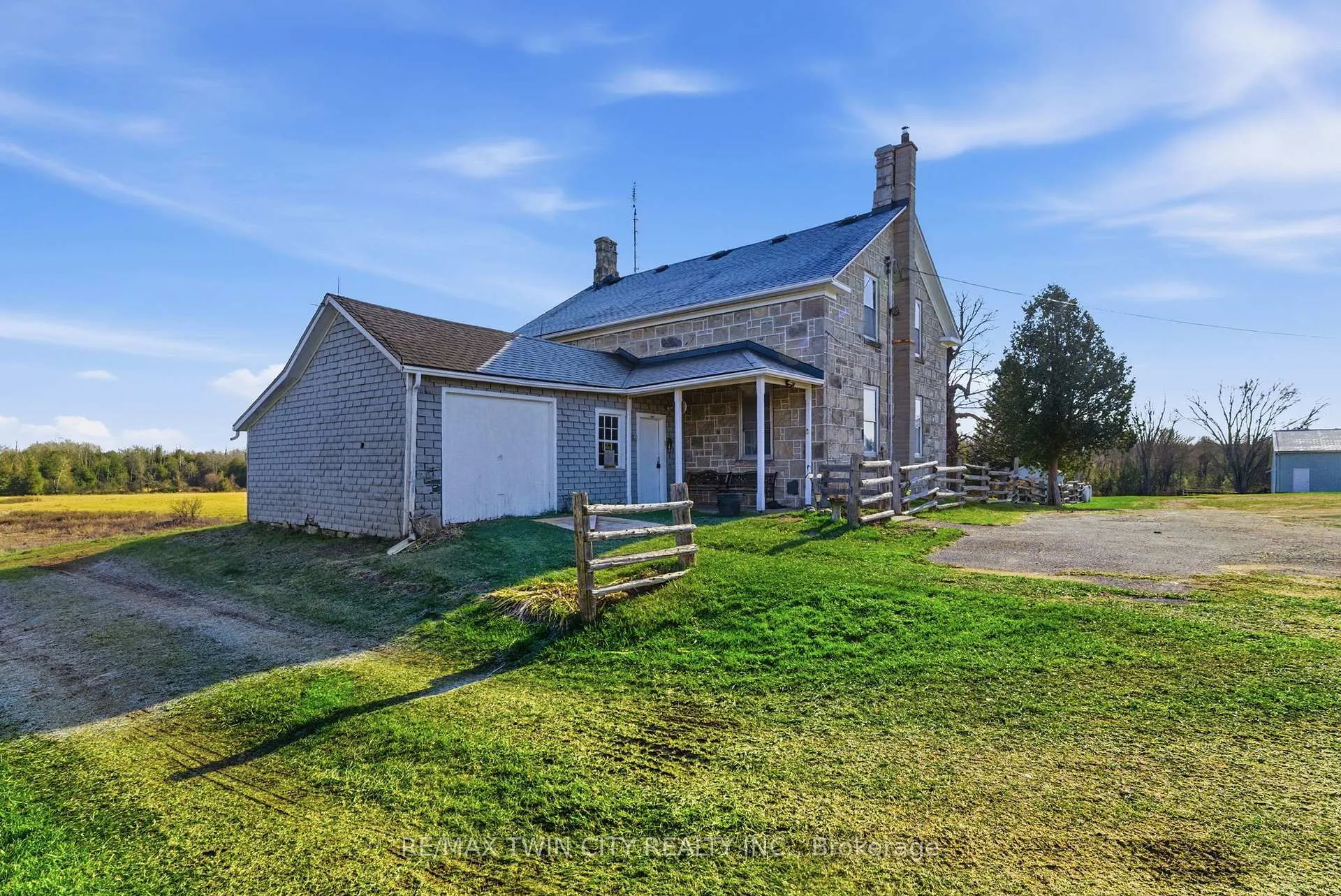 Photo 25 of 1804 Gore Road, Hamilton, Rural Flamborough — HOMEH