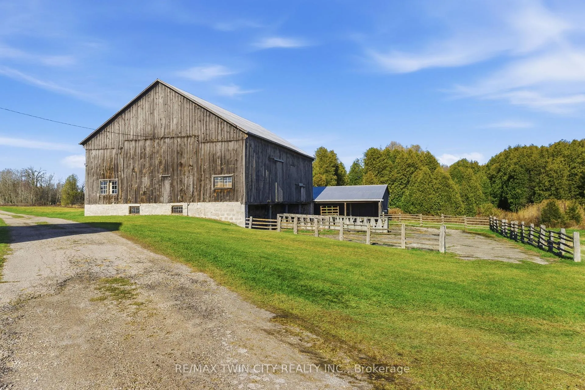 Photo 26 of 1804 Gore Road, Hamilton, Rural Flamborough — HOMEH