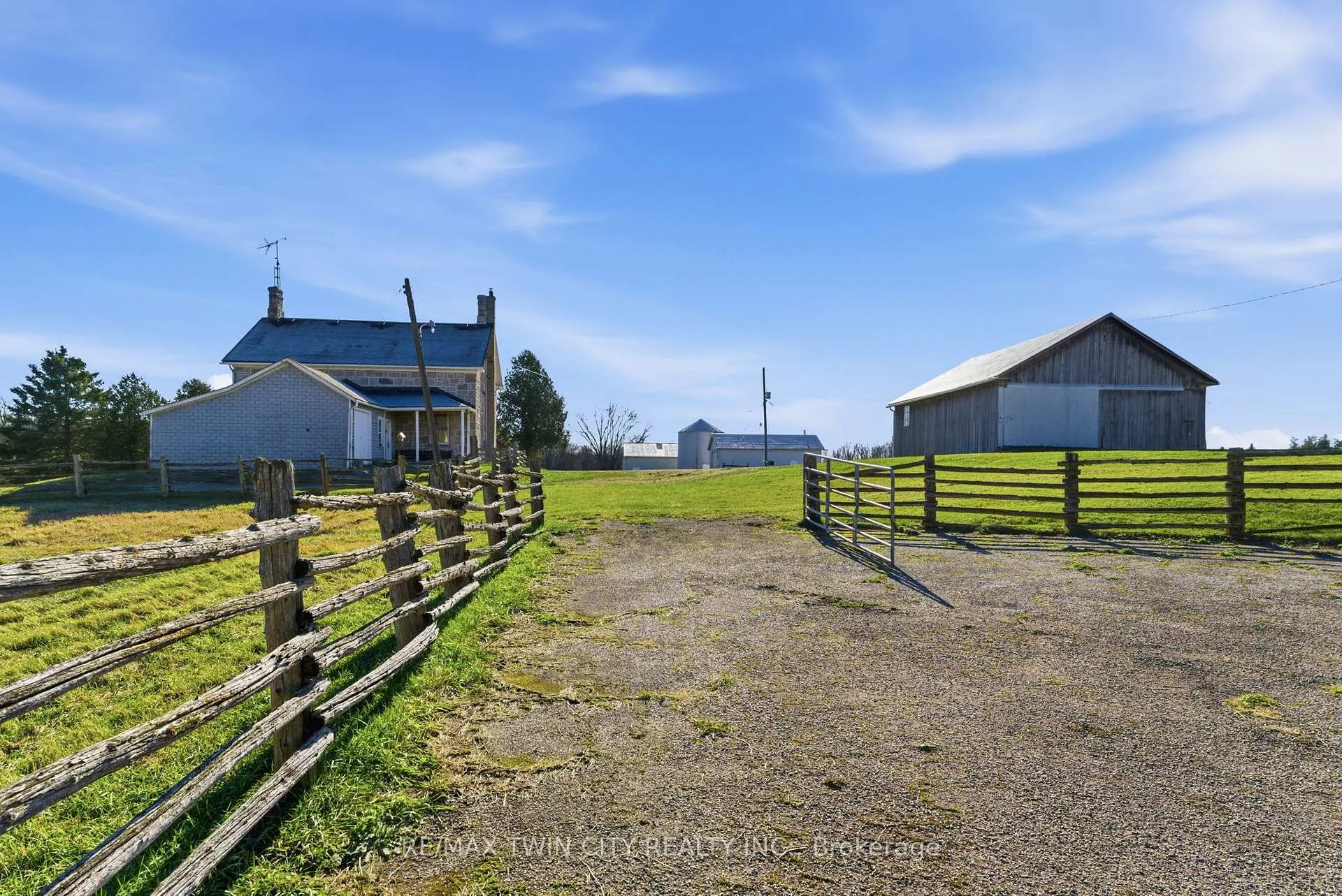 Photo 29 of 1804 Gore Road, Hamilton, Rural Flamborough — HOMEH