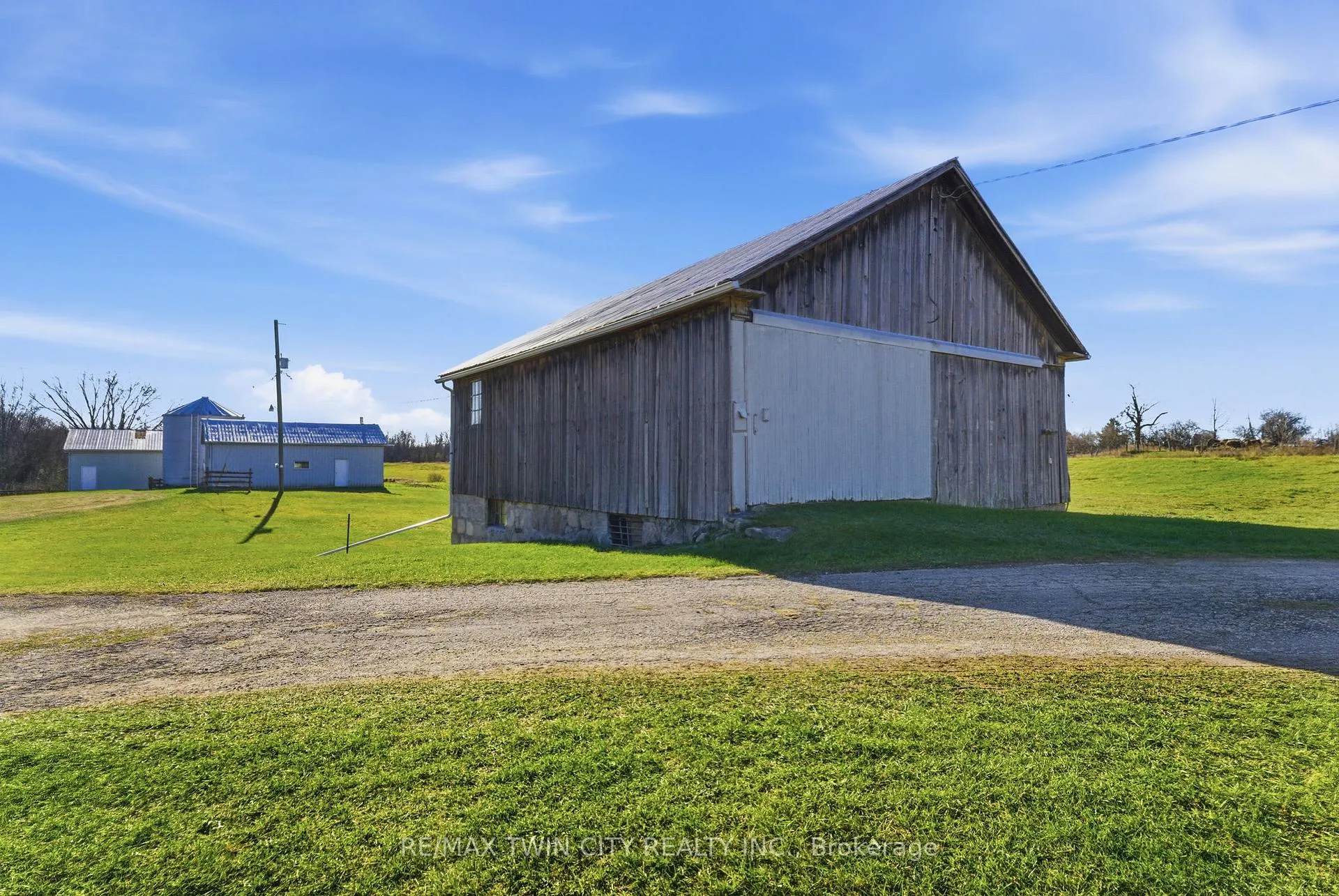 Photo 30 of 1804 Gore Road, Hamilton, Rural Flamborough — HOMEH