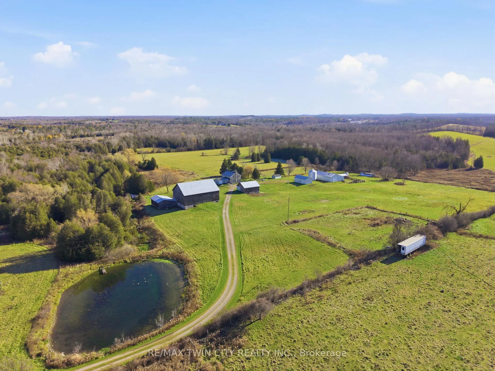 Photo 34 of 1804 Gore Road, Hamilton, Rural Flamborough — HOMEH