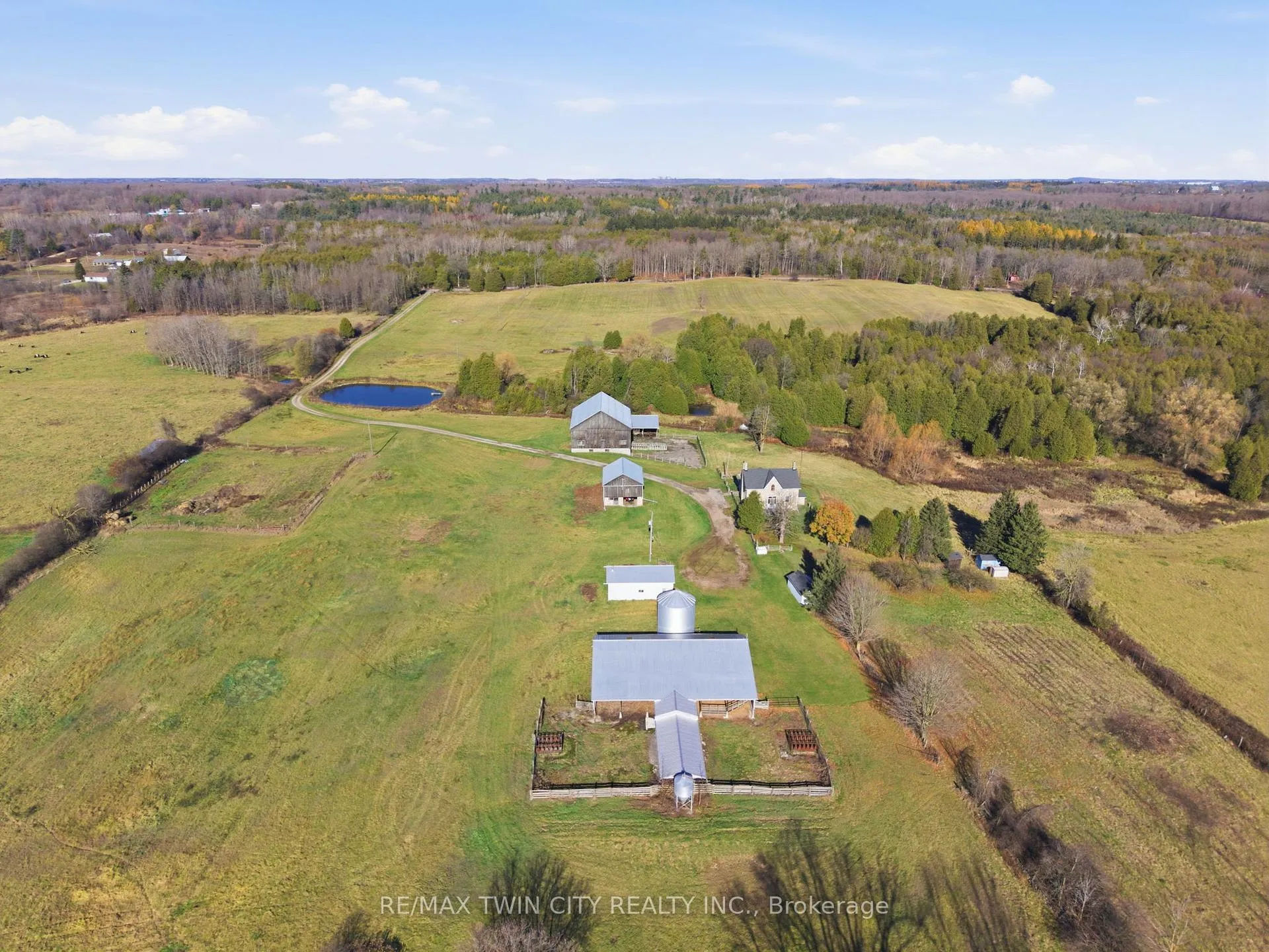 Photo 35 of 1804 Gore Road, Hamilton, Rural Flamborough — HOMEH