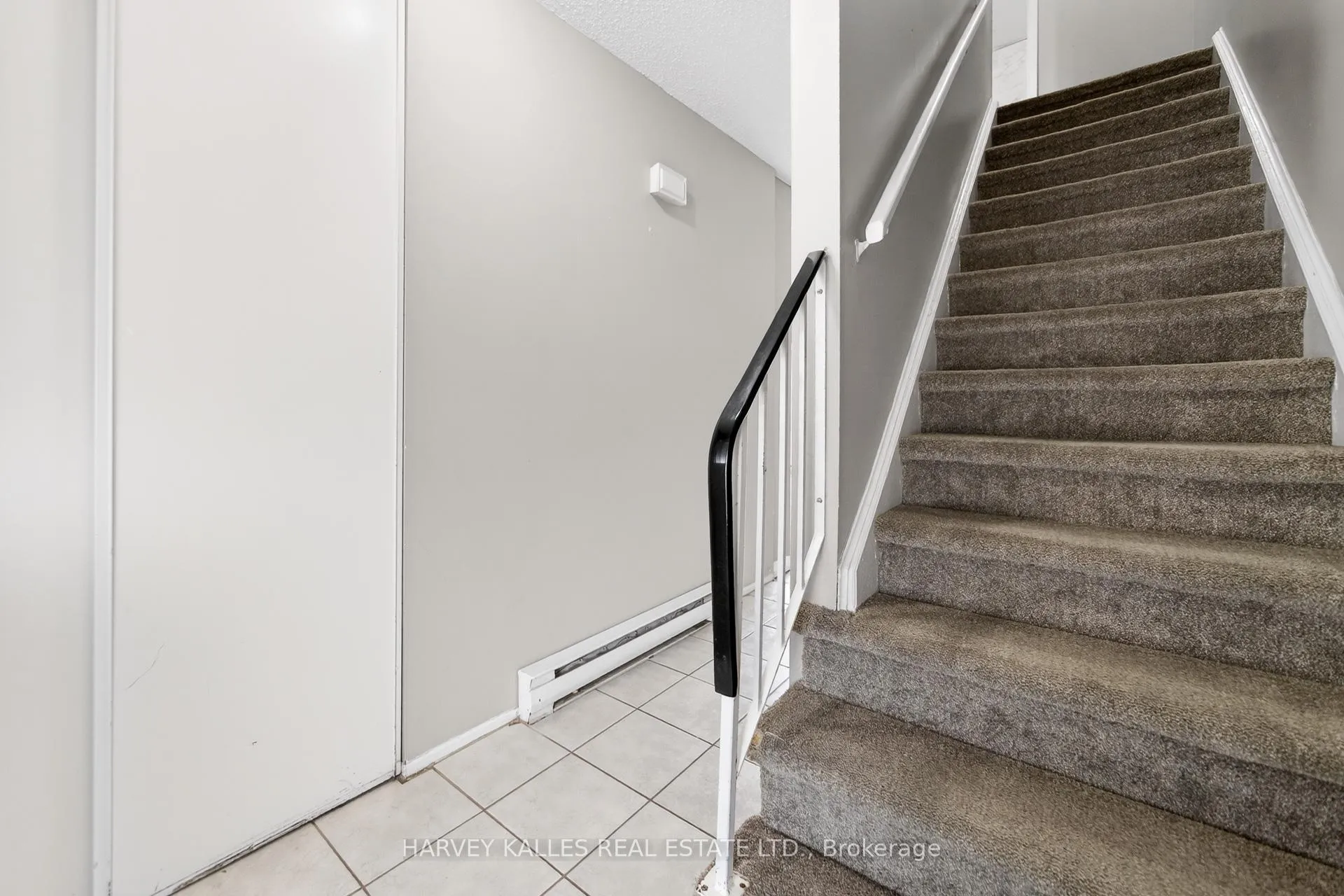 Photo 6 of Unit 56, 135 Chalmers Street S, Cambridge — HOMEH