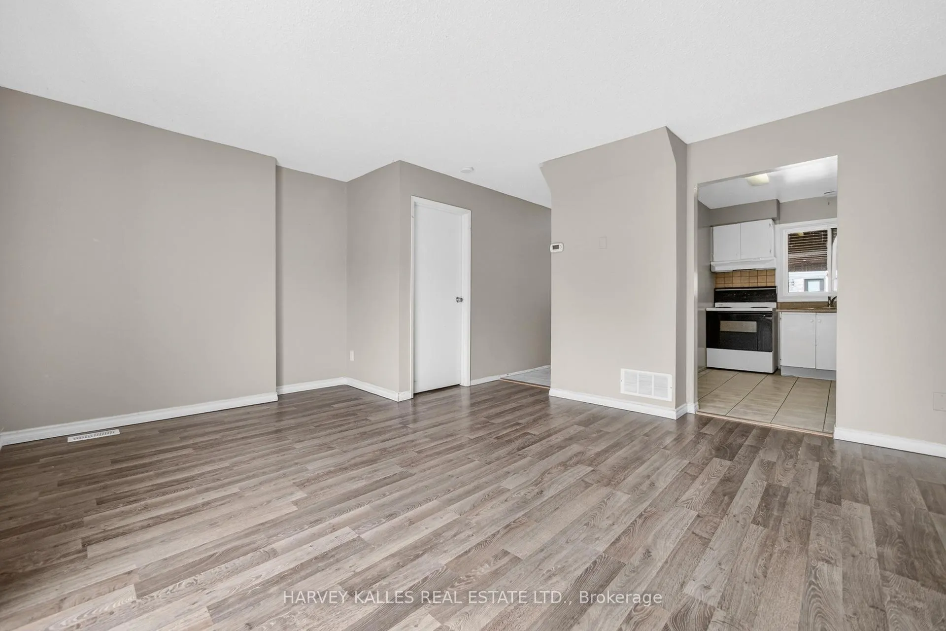 Photo 10 of Unit 56, 135 Chalmers Street S, Cambridge — HOMEH
