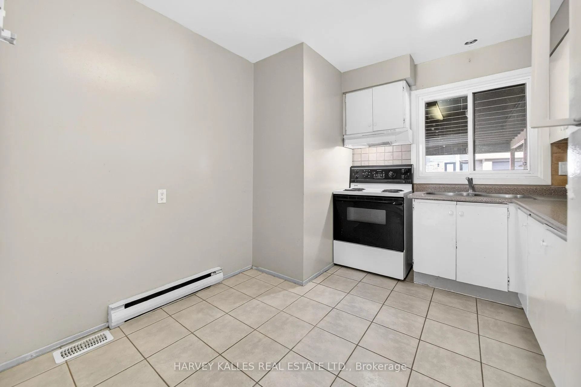 Photo 17 of Unit 56, 135 Chalmers Street S, Cambridge — HOMEH