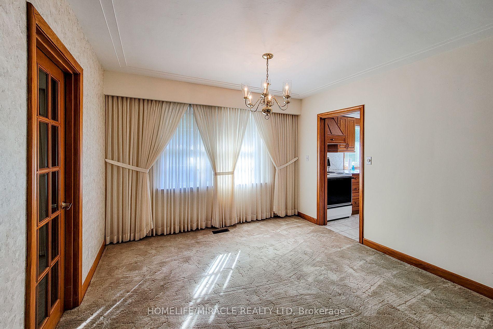 Photo 18 of 18 Manor Place, Hamilton, Stoney Creek — HOMEH